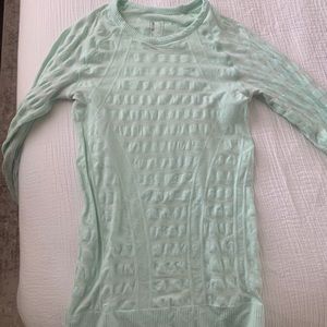 Bundle - 1 zip up, 1 tank top, 1 pullover XS-S